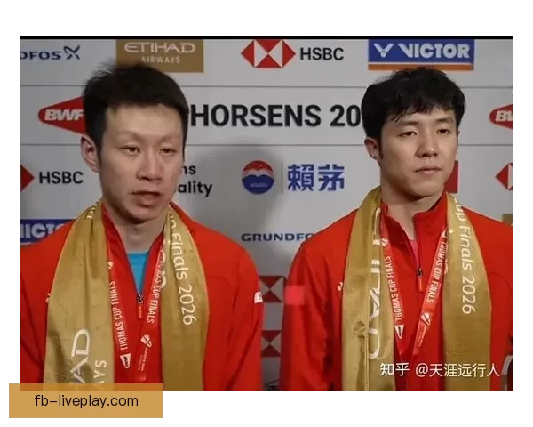 中国队3-1战胜法国队荣膺汤姆斯杯冠军 全队围圈庆祝跳舞尽显无敌风采 中国队3-1战胜法国队荣膺汤姆斯杯冠军 全队围圈庆祝跳舞尽显无敌风采